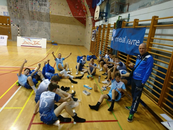 Po dveh sobotnih porazih kadeti poskrbeli za uspe&scaron;en vikend